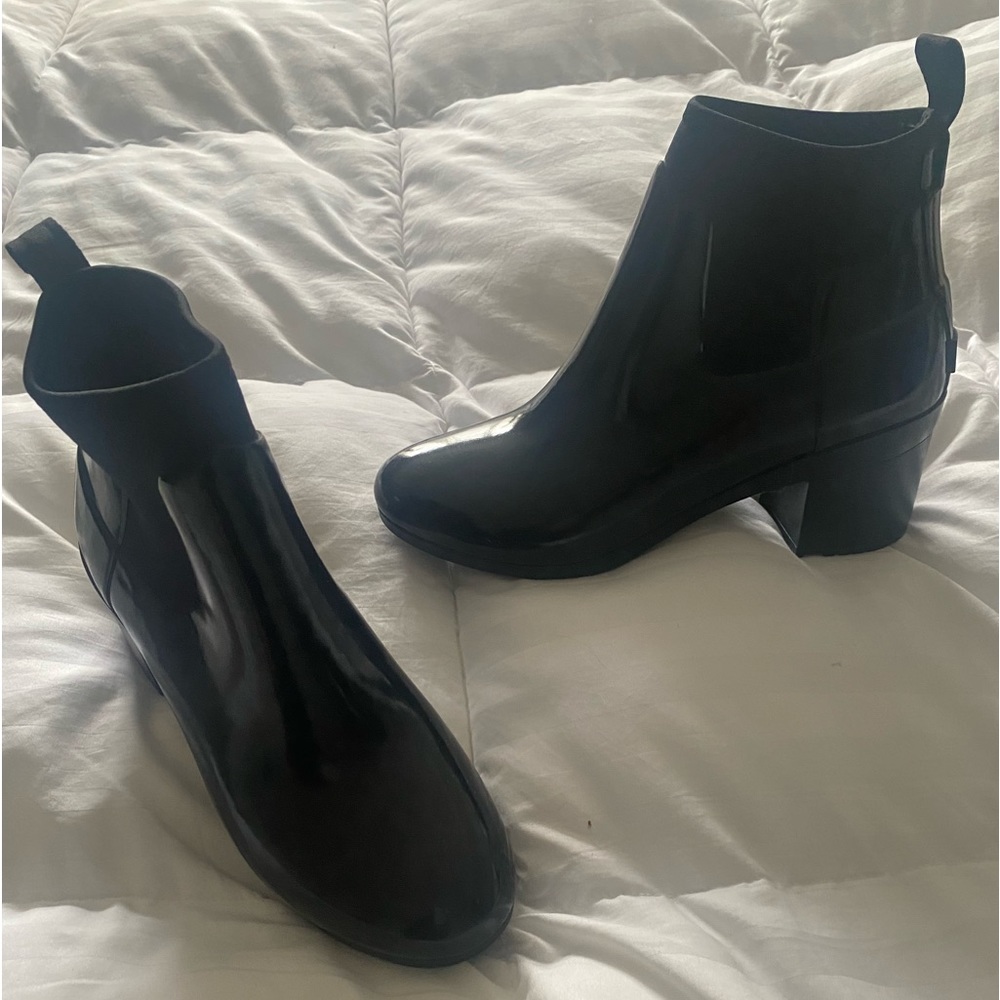 Hunter refined gloss heeled rain boots